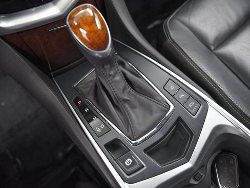 Used 2015 Cadillac SRX Luxury w/ Driver Awareness Package image 21