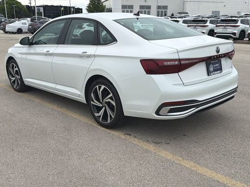 Certified 2025 Volkswagen Jetta SEL FWD image 4