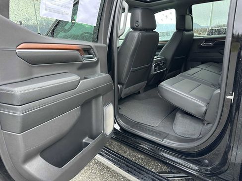 Used 2024 GMC Sierra 1500 Denali w/ Denali Reserve Package image 16