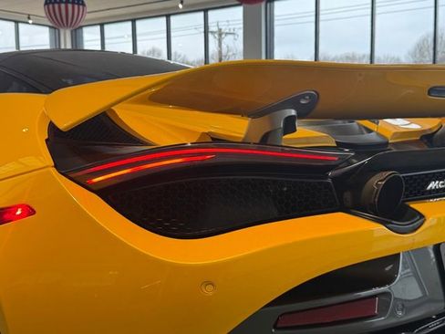 Used 2019 McLaren 720S Performance image 22