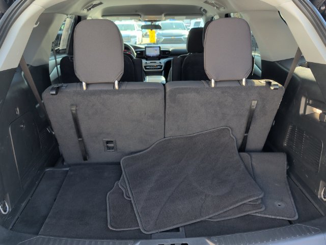 Used 2023 Ford Explorer XLT AWD/4WD image 33