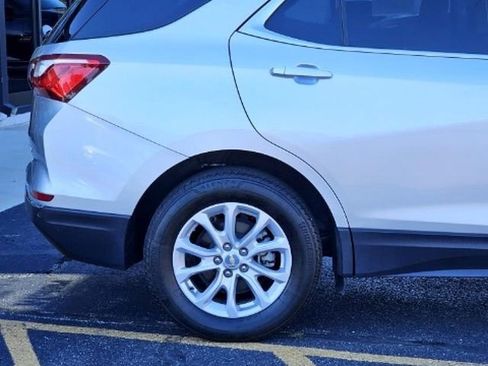 Used 2021 Chevrolet Equinox LT image 10