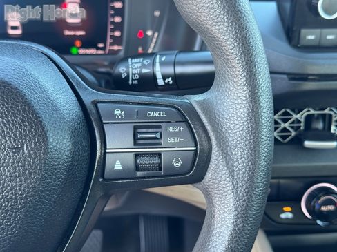 Used 2023 Honda Accord EX image 22