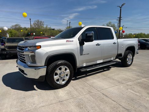Used 2022 Chevrolet Silverado 2500 LTZ image 1