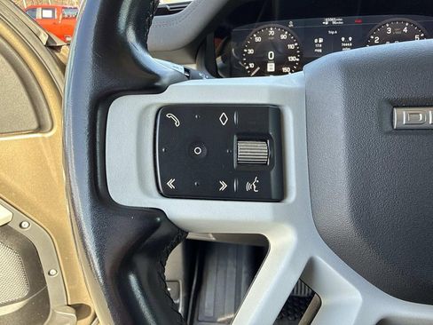 Used 2020 Land Rover Defender 110 SE image 15