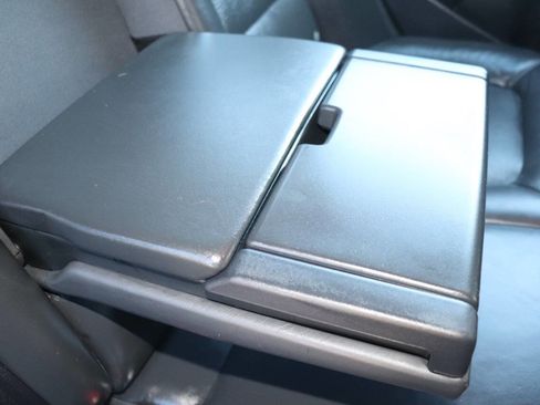 Used 2010 Volvo XC70 3.2 image 46