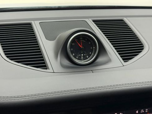 Used 2020 Porsche Macan S image 41