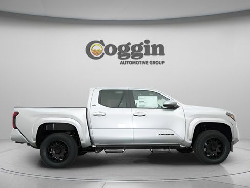 New 2025 Toyota Tacoma SR5 image 23
