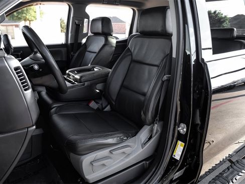 Used 2018 Chevrolet Silverado 1500 Custom w/ Custom Value Package image 29