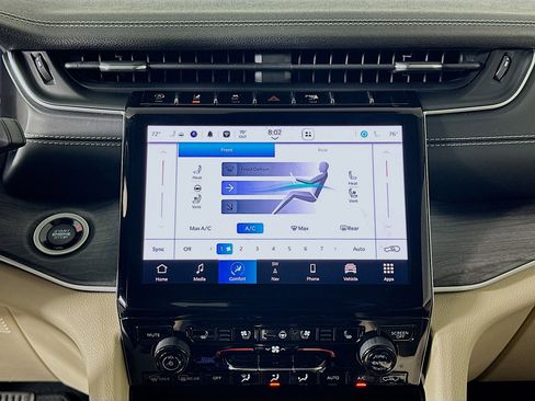 Used 2022 Jeep Grand Cherokee L Limited w/ Luxury Tech Group II image 24