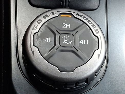 Used 2025 Ford Bronco Outer Banks AWD/4WD image 26