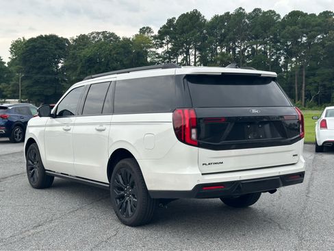 Used 2025 Ford Expedition Max Platinum w/ Stealth Appearance Package AWD/4WD image 10