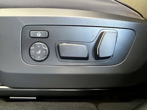 Used 2026 BMW X3 xDrive30i w/ Premium Package AWD/4WD image 22