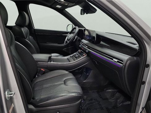 Used 2024 Hyundai Palisade Calligraphy image 13