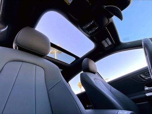 Used 2025 Mercedes-Benz GLA 250 image 13