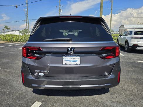 New 2026 Honda Odyssey EX-L image 5