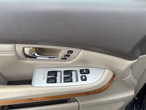 Used 2004 Lexus RX 330 AWD image 11