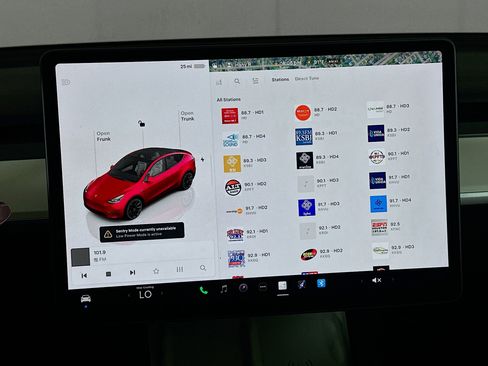 Used 2024 Tesla Model Y Long Range image 19