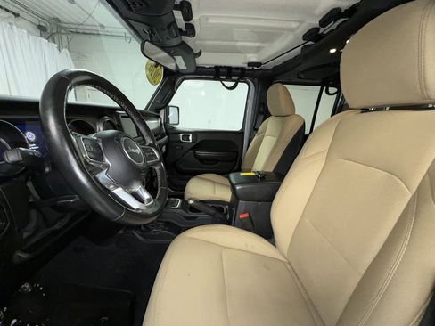 Used 2020 Jeep Gladiator Sport w/ Quick Order Package 23S image 13