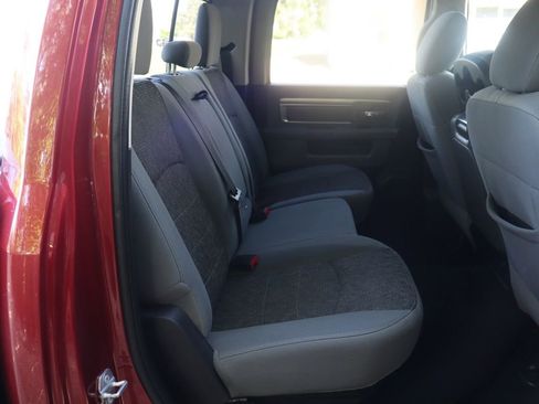 Used 2015 RAM 2500 SLT w/ Luxury Group AWD/4WD image 21