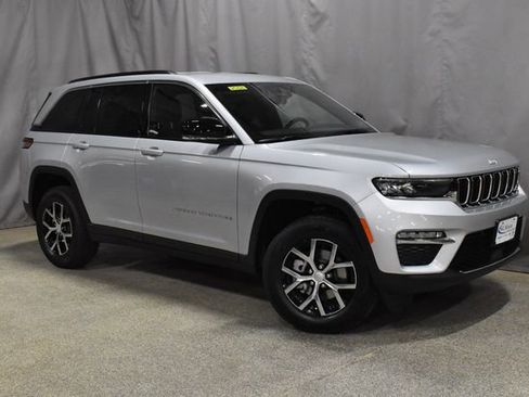 New 2025 Jeep Grand Cherokee Limited image 4