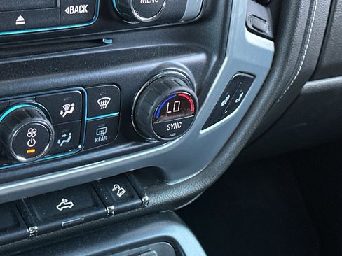 Used 2018 GMC Sierra 1500 SLT w/ SLT Premium Package image 29