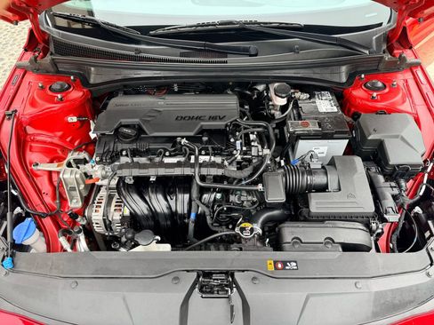 Used 2023 Hyundai Elantra SEL image 23