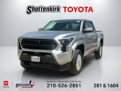 New 2025 Toyota Tacoma SR5
