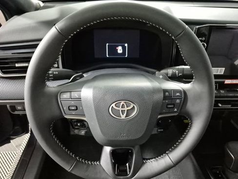 New 2026 Toyota Camry SE FWD image 11