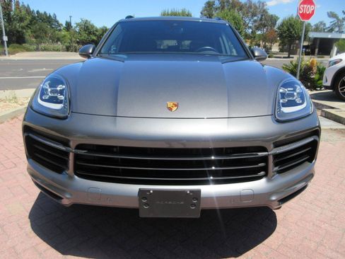 Used 2023 Porsche Cayenne AWD/4WD image 73