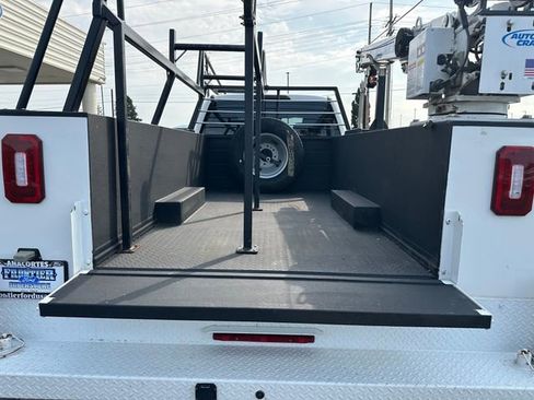 Used 2019 Ford F350 XL w/ Power Equipment Group image 5