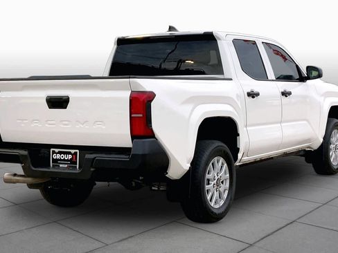Used 2025 Toyota Tacoma SR RWD image 12