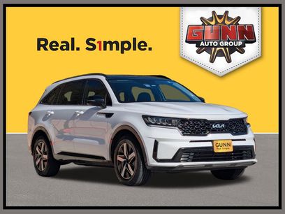 Used 2023 Kia Sorento S w/ Panoramic Sunroof Package