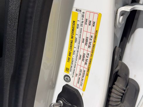 Used 2021 Tesla Model 3 Standard Range Plus image 38