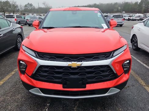 Used 2025 Chevrolet Blazer LT image 9