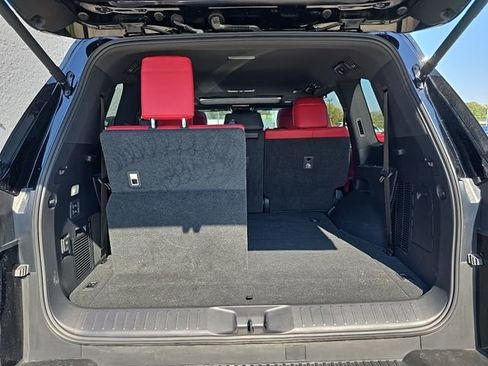 Used 2024 Lexus LX 600 F Sport image 38