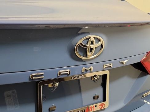 Used 2024 Toyota Camry SE FWD image 9