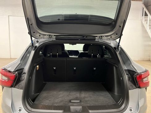 Used 2026 Chevrolet Trax RS w/ Sunroof Package FWD image 23