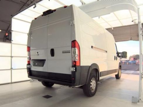 Used 2023 RAM ProMaster 2500 FWD image 4