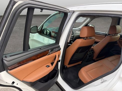 Used 2017 BMW X3 xDrive28i AWD/4WD image 12