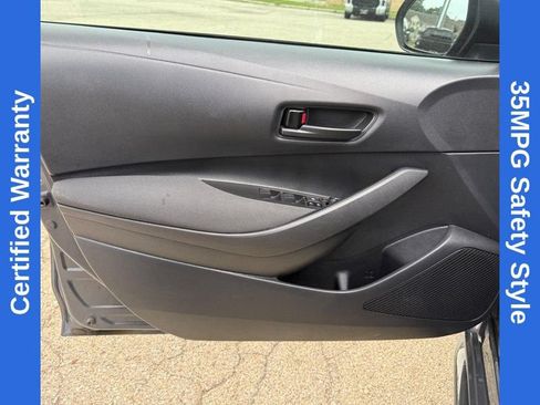 Used 2025 Toyota Corolla LE FWD image 19
