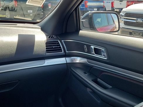 Used 2019 Ford Explorer Sport w/ Equipment Group 401A AWD/4WD image 15
