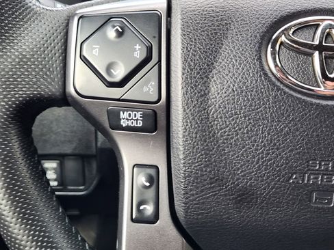 Used 2021 Toyota Tacoma TRD Off-Road w/ TRD Premium Off Road Package image 23