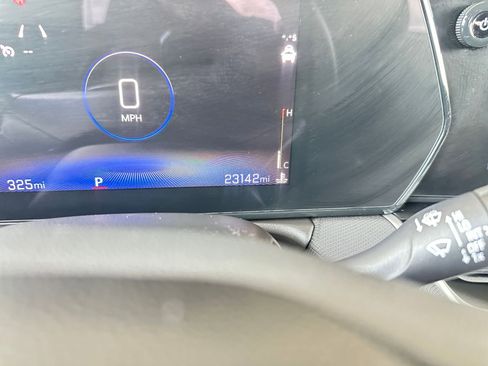 Used 2025 Chevrolet TrailBlazer LT image 40