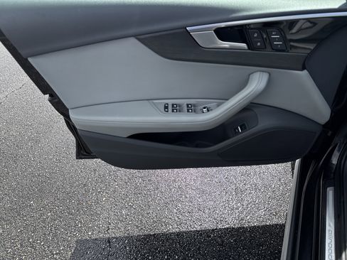 Used 2020 Audi A4 2.0T allroad Premium Plus AWD/4WD image 17