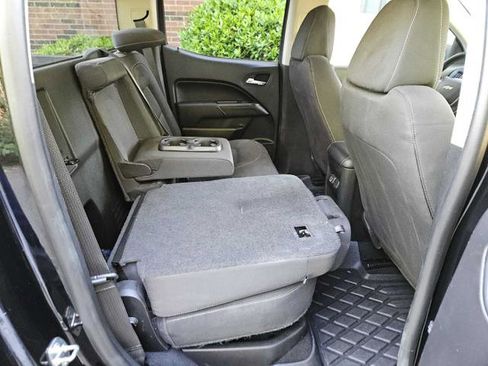 Used 2021 Chevrolet Colorado LT image 27