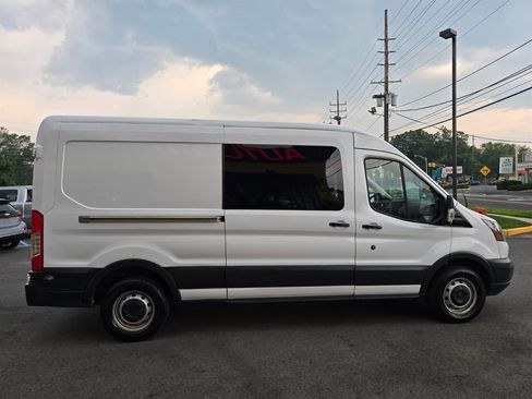 Used 2015 Ford Transit 150 148 Medium Roof RWD image 21