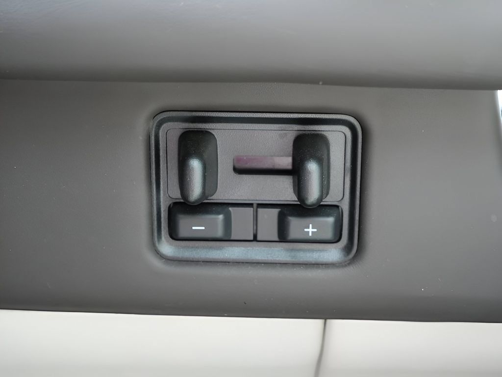 Used 2024 Lincoln Navigator L Black Label AWD/4WD image 26