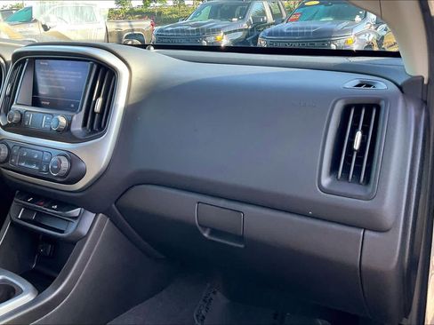 Certified 2022 Chevrolet Colorado LT w/ LT Convenience Package image 15