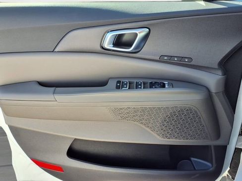 New 2026 Kia Carnival EX image 12